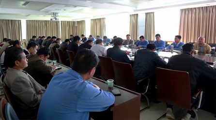 公司领导参与研发交流会
